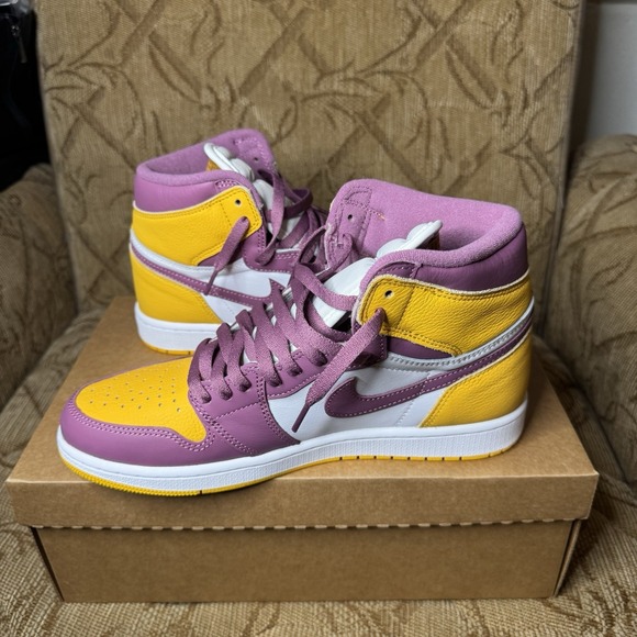 Size 9 - Jordan 1 Retro High OG Brotherhood 2022 VNDS No‎ Box - Picture 3 of 9